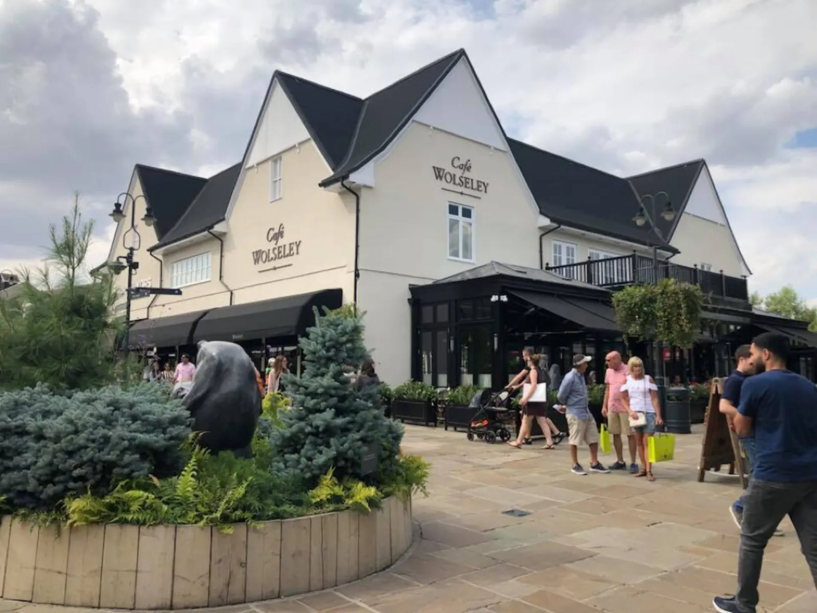 英國之旅～比斯特購物村Bicester Village Shopping Outlet照片 2