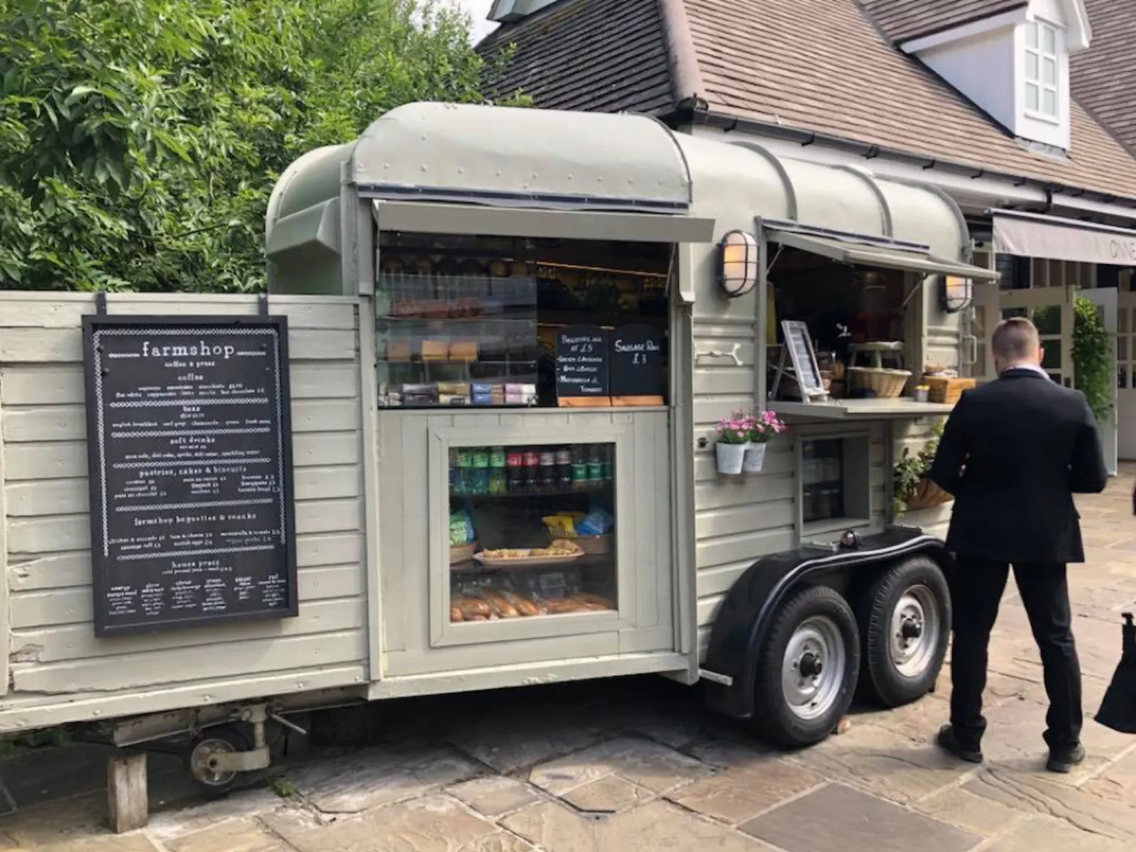 英國之旅～比斯特購物村Bicester Village Shopping Outlet照片 3